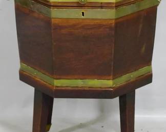 3919 - English George III lift top wine cellaret 28 x 18 x 18 brass applied trim, brass toes & casters chest on stand