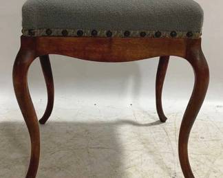 1309 - Victorian Needlepoint Footstool 15 x 14 x 14