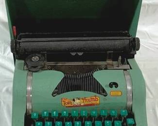 2023 - Vintage Tom Thumb Manual Typewriter 11 x 10 x 6.5