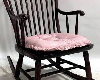 1218 - Vintage Rocking Chair 31 x 19 x 28