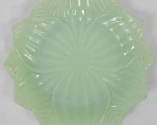 84 - Jadeite Platter 8"