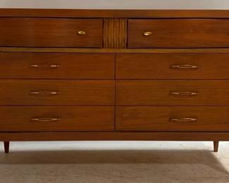 1315 - Bassett MCM Walnut 6 Drawer Dresser 30 x 50 x 18