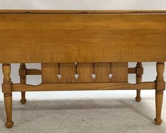 1015 - Vintage Maple Harvest Table w/ Drop Leaves 31 x 66 x 23 (opens to 46")