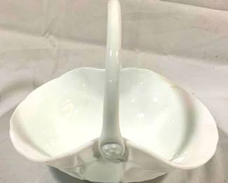2479 - Milk Glass Handled Basket 9 x 8 x 7