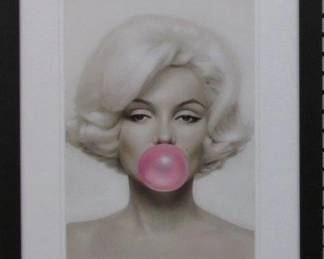 9089 - MARILYN MONROE BUBBLEGUM 14.75 X 18.75