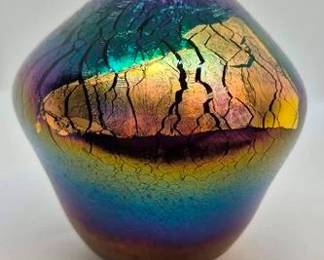 4051 - Robert Eckholt Iridescent Art Glass Vase Dated 1993 Gold Leaf Design 4.5 x 5