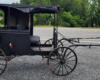 1426 - Horse Drawn Amish Buggy - 4-seater Buggy size - 69 x 46 x 54