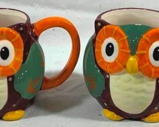 2497 - 2 Owl Mugs 4.25"