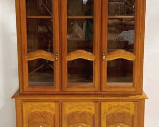 1269 - China Cabinet 78 x 51 x 17