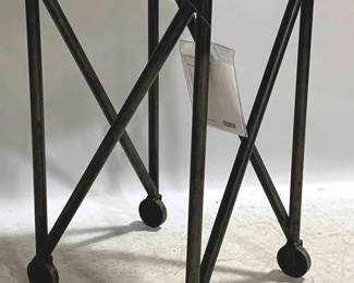 1295 - Southern Style Round Metal Accent Table 29 x 22
