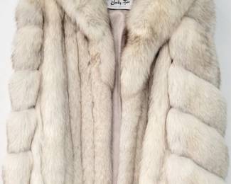8111 - Bensky Furs - Vintage Fur Coat sz: M-L (unmarked)