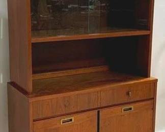 1353 - Mid Century Bookcase w/ Sliding Glass Doors 62 x 36 x 15 Need to secure back panel