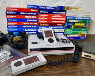 Retro Gaming Intellivision II Score