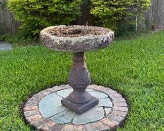 Concrete birdbath