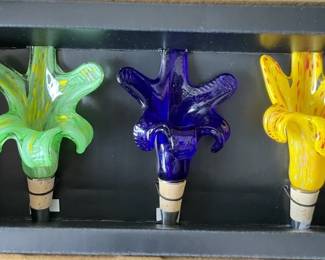 New In Box Bombay 3 Set Floral Bottle Stoppers