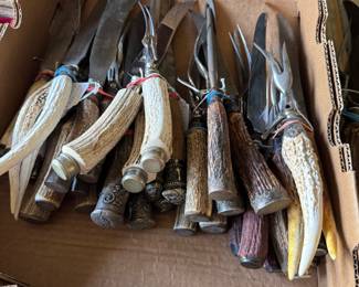 Over 1 dozen Silver mounted Stag handled Antique knives. Over 1 dozen Antique pocket knives. More than 125 knives in All!