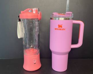 Stanley mug & Moco smoothie maker