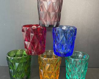 Colored tumbler set