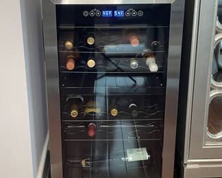 Newair stainless wine fridge - 28 bottle