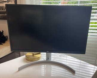 LG desk monitor