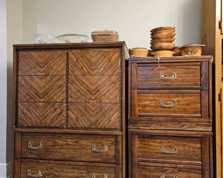 4 piece set (dresser w/ mirror, chest of drawers, 2 nightstands)