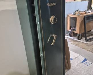 Gun safe