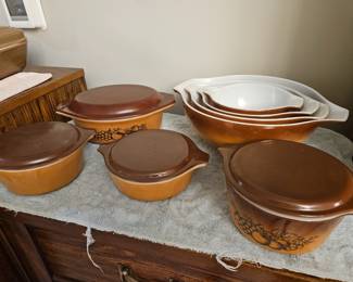 Pyrex Old Orchard set