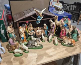 Chalkware Nativity Set (20 pieces)