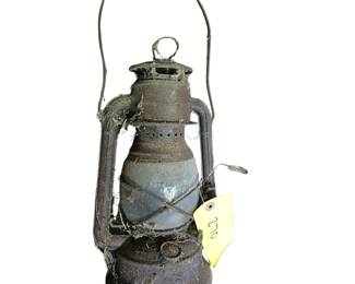 Antique DIETZ Little Wizard Lantern Original Glass Globe No 8