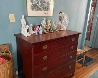 Exceptional original surface early Hepplewhite chest with quarter column design.  Brasses are replaced.