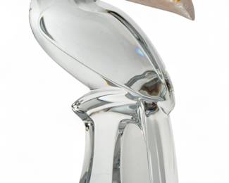 Lot 1040 | Daum (French, B. 1878) Crystal Toucan Sculpture with a Pate De Verre Beak, 20th Century H 9.3" W 3.3" L 6"