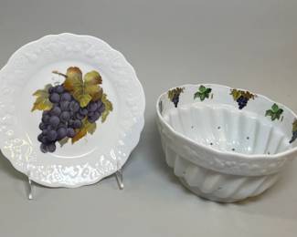 PH Deshoulieres (Limoges, France) Porcelain Grape Strainer And Plate