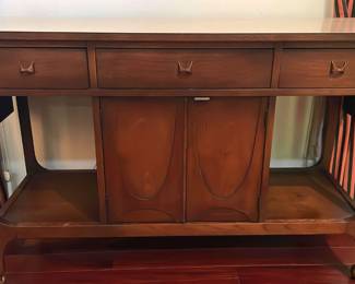 MUST SEE Broyhill Brasilia Bar Cart