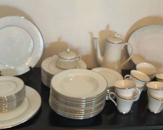 Gorham 2E 1E Fine China Set