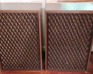Two Vintage Sansui SP5500X 3way Stereo Speakers