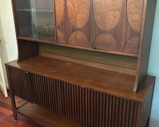 009 MUST SEE Amazing Broyhill Brasilia MCM Cabinet