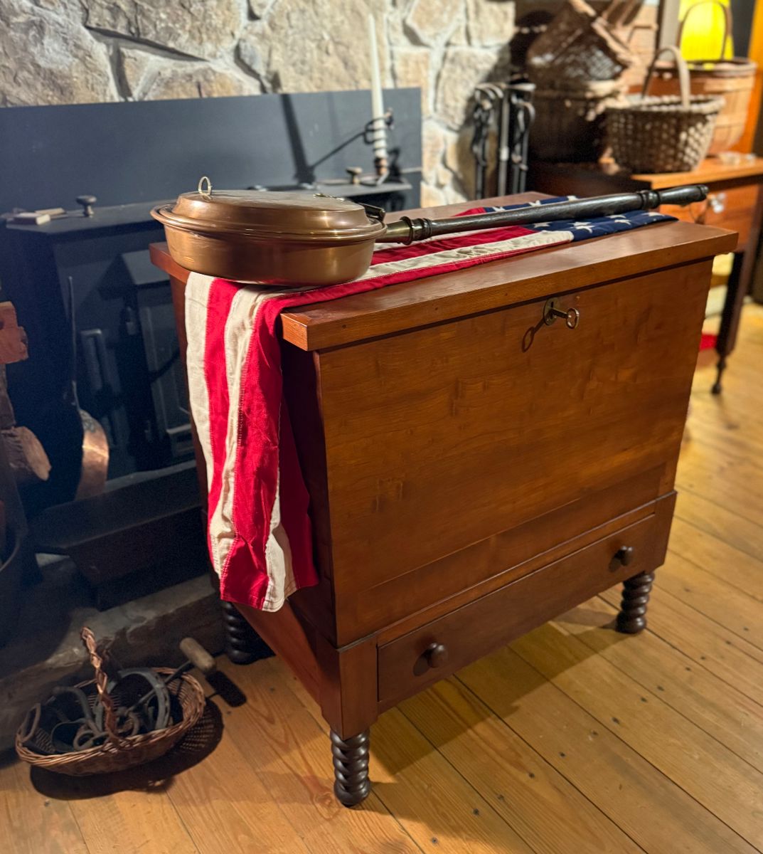 Cherry Middle Tennessee Sugar Chest