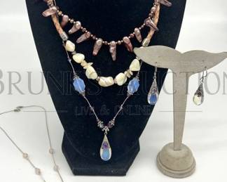 FETISH NECKLACE BEADING EARRINGS