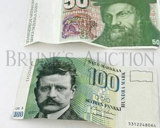FOREIGN CURRENCY BILLS MONEY
