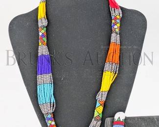 MULTICOLOR BEADED MULTISTRAND NECKLACE BRACELET