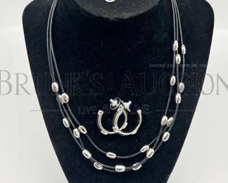 EARRINGS NECKLACE