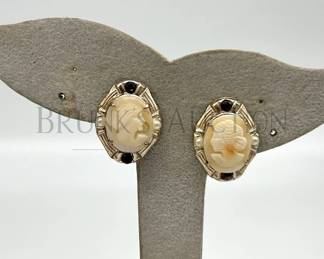 CAMEO EARRGS