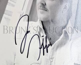 SIGNED PHOTO CELEBRITY