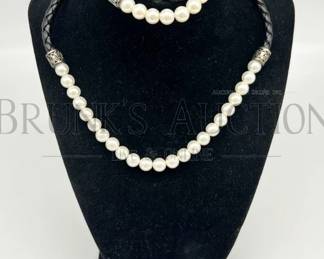 BEADED NECKLACE BRACELET BLACK AND WHITE