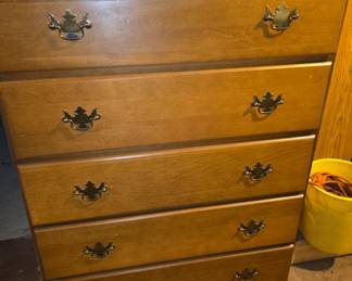 Maple chest
