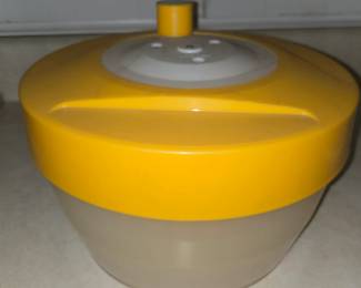 Salad spinner