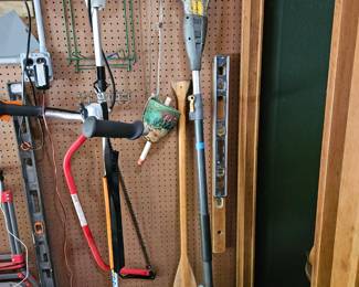 Tree Trimmer, Levels, Oar