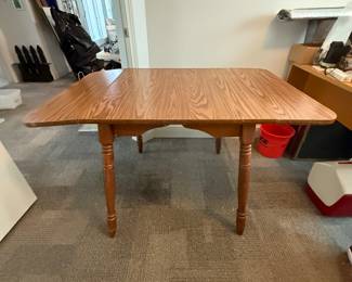 DROP LEAF TABLE