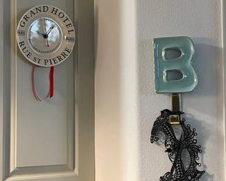 GRAND HOTEL RUE ST PIERRE WALL CLOCK