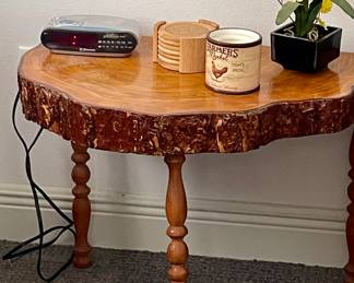 SLAB WOOD ACCENT TABLE
